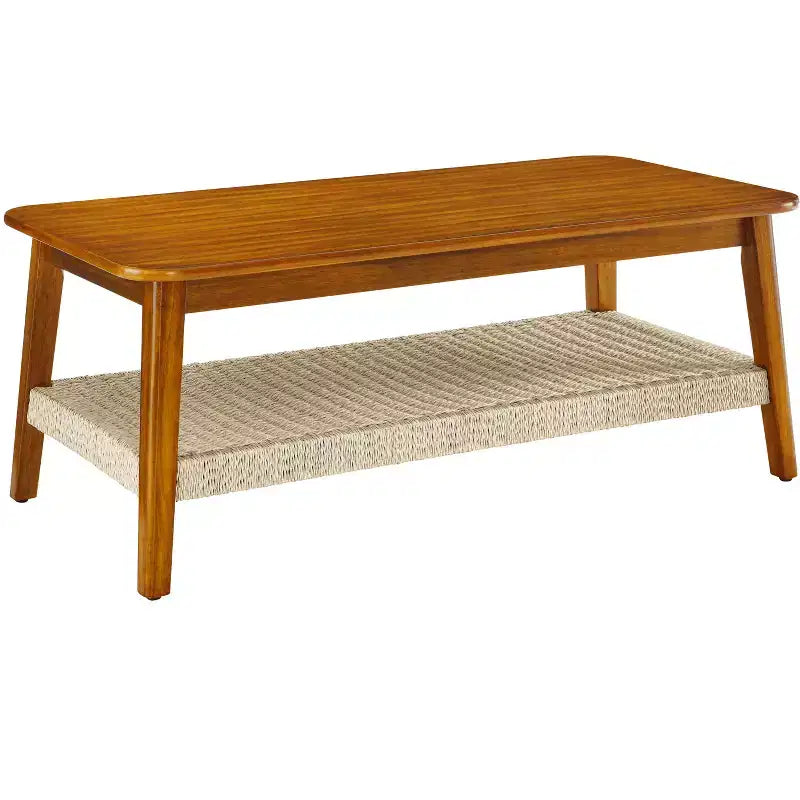 Table basse en hévéa style Mid-Century avec étagère en rotin tressé