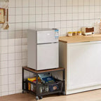 Support pour mini-réfrigérateur avec rangement, table pour mini-réfrigérateur de 90 kg avec chariot de rangement mobile et roulettes pivotantes, support pour réfrigérateur à boissons, marron clair