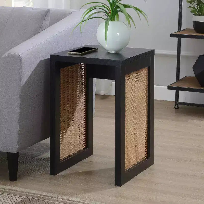 Table d'appoint carrée en bois coloris beige de 24 po (61 cm) de haut 1 pièce