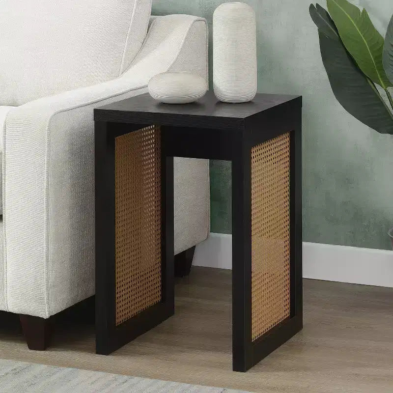 Table d'appoint carrée en bois coloris beige de 24 po (61 cm) de haut 1 pièce