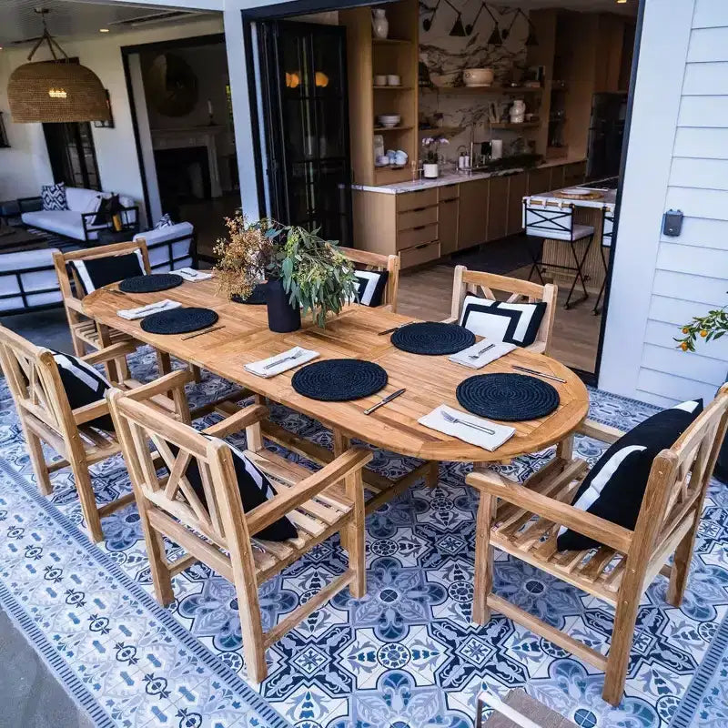 Table à manger d'extérieur naturelle et réglable pour 6-8 personnes, 79-118 pouces - Beige